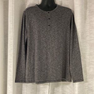 Treasure & Bond Double Knit Henley Size XL Long sleeve Gray. 3 button placket .
